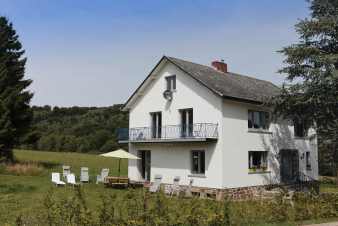Maison de vacances proche de nombreuses activités à louer à Dochamps