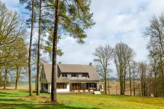 Villa de luxe 4 étoiles pour 9 personnes à louer près de La Roche