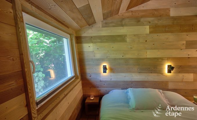 Chalet spacieux au bord de l'eau pour 6 personnes avec poele  pellets, barbecue et terrasse prive  La Roche-en-Ardenne