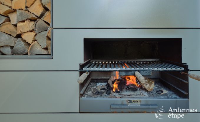 Chalet spacieux au bord de l'eau pour 6 personnes avec poele  pellets, barbecue et terrasse prive  La Roche-en-Ardenne