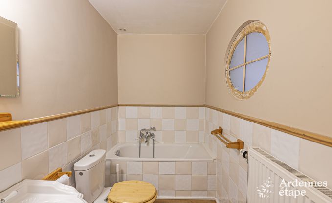 Gite de charme � Leglise pour 26 personnes en Ardenne