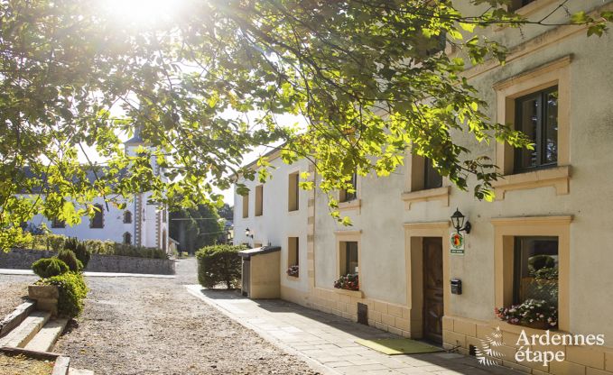 Gite de charme � Leglise pour 26 personnes en Ardenne