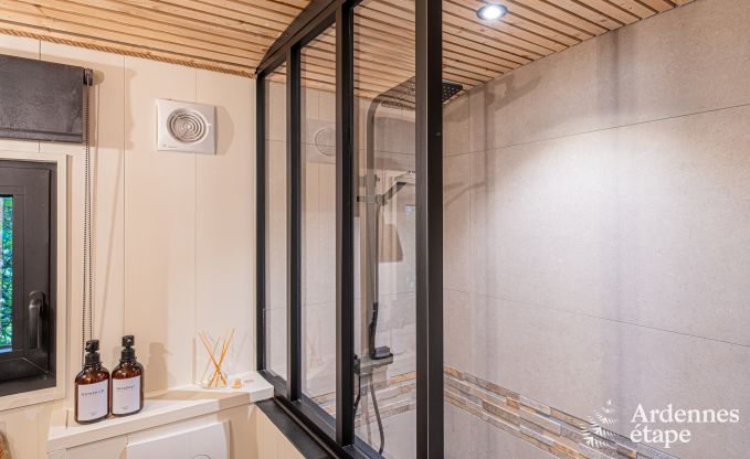 Charmante tiny house pour 4 personnes  Lglise avec kitchenette, poele  pellets et jardin priv