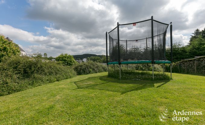 Maison de vacances � L�glise pour 15 personnes en Ardenne