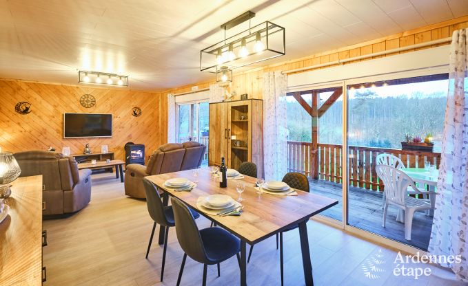 Calme assur� dans ce charmant chalet pour 4 personnes avec bain � remous dans l'environnement naturel de Libin