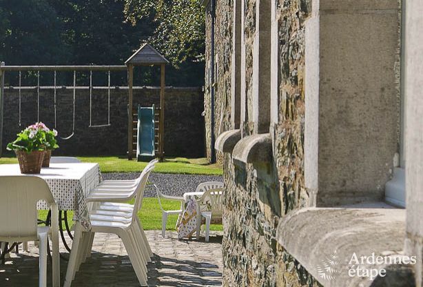 Elegante dpendance de chteau  Libin pour 14 personnes en Ardenne