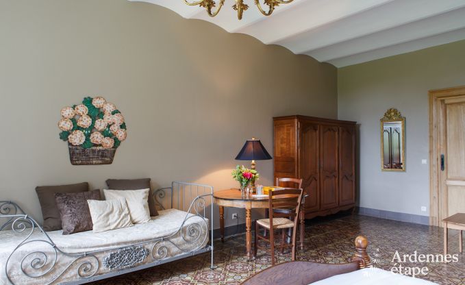 Elegante dpendance de chteau  Libin pour 14 personnes en Ardenne