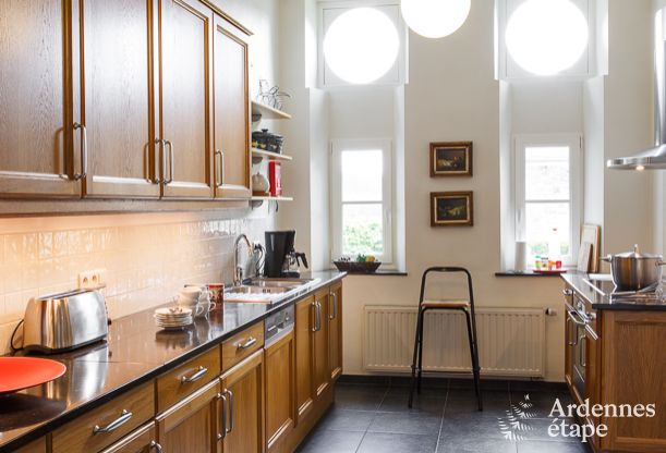 Elegante dpendance de chteau  Libin pour 14 personnes en Ardenne