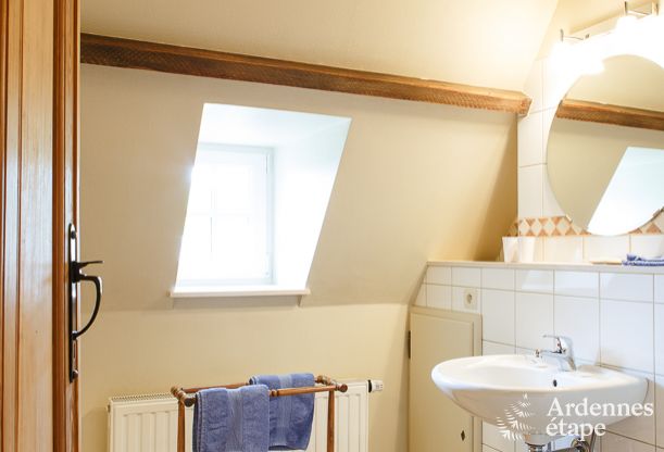 Elegante dpendance de chteau  Libin pour 14 personnes en Ardenne