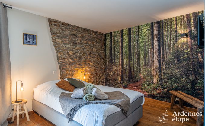 Grande maison de vacances  Libin pour 15 personnes avec salles de bains prives et cuisine professionnelle