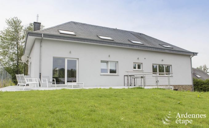 Villa de Luxe � Libin pour 18 personnes en Ardenne