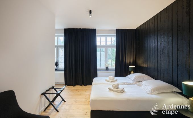 Chteau  Libin : sjour lgant pour 40 personnes avec des quipements tendus