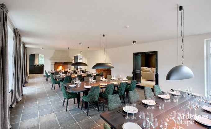 Chteau  Libin : sjour lgant pour 40 personnes avec des quipements tendus