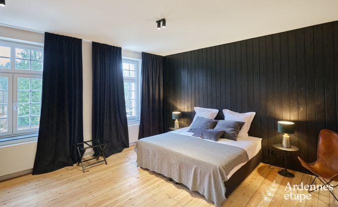 Chteau  Libin : sjour lgant pour 40 personnes avec des quipements tendus