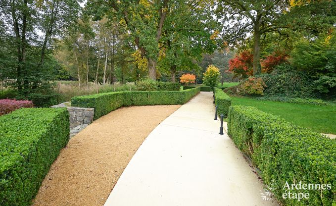 Chteau  Libin : sjour lgant pour 40 personnes avec des quipements tendus