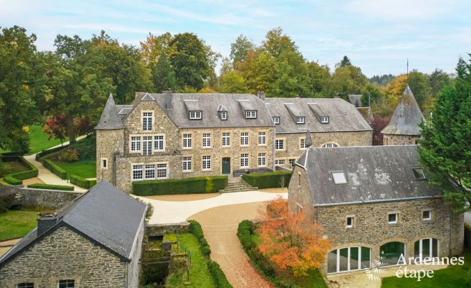 Chteau  Libin : sjour lgant pour 40 personnes avec des quipements tendus