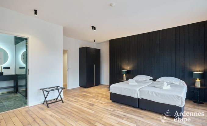 Chteau  Libin : sjour lgant pour 40 personnes avec des quipements tendus