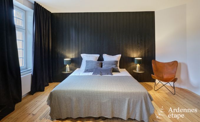 Chteau  Libin : sjour lgant pour 40 personnes avec des quipements tendus