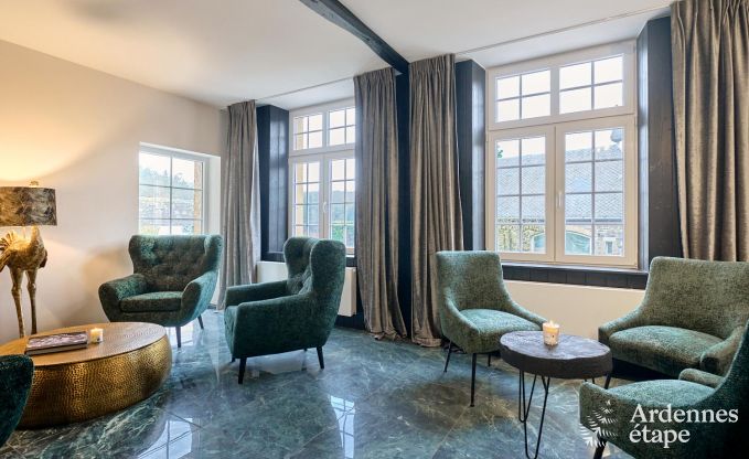 Chteau  Libin : sjour lgant pour 40 personnes avec des quipements tendus