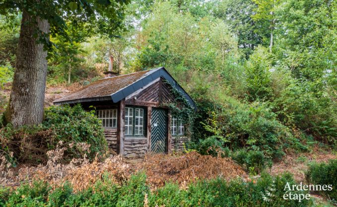 Chteau  Libin : sjour lgant pour 40 personnes avec des quipements tendus