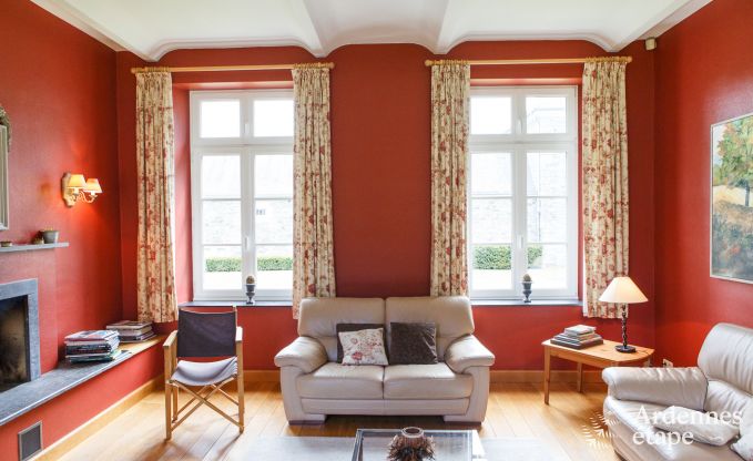 Elegante dpendance de chteau  Libin pour 14 personnes en Ardenne