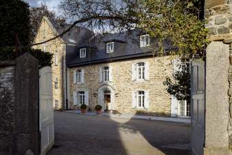 Chteau  Libramont-Chevigny pour 48 personnes en Ardenne