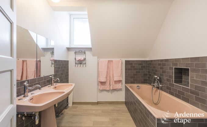 Ch�teau � Libramont-Chevigny pour 48 personnes en Ardenne