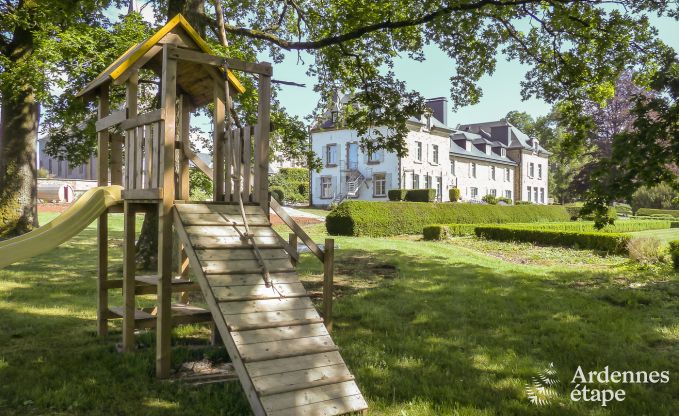 Chteau  Libramont-Chevigny pour 22 personnes en Ardenne