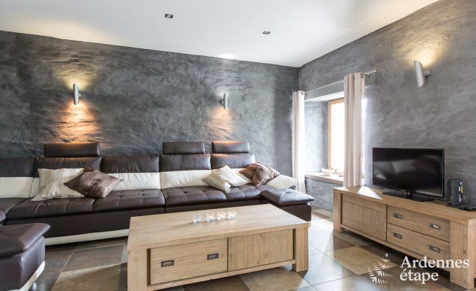 Spacieuse cottage pour 9 personnes � Libramont-Chevigny avec jardin priv� et terrasse avec vue