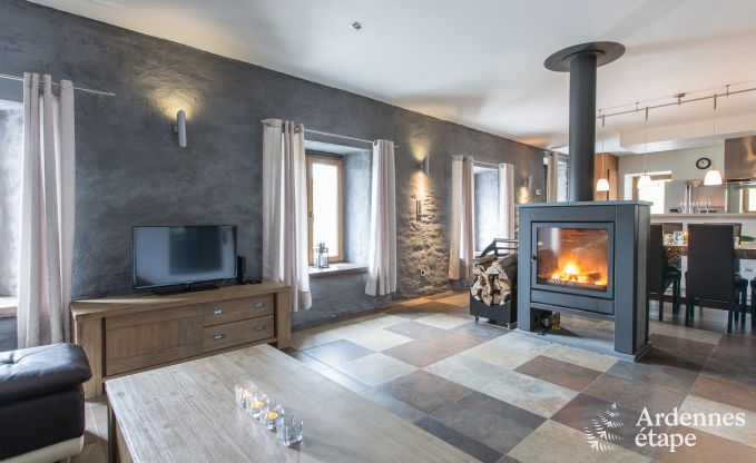 Spacieuse cottage pour 9 personnes � Libramont-Chevigny avec jardin priv� et terrasse avec vue