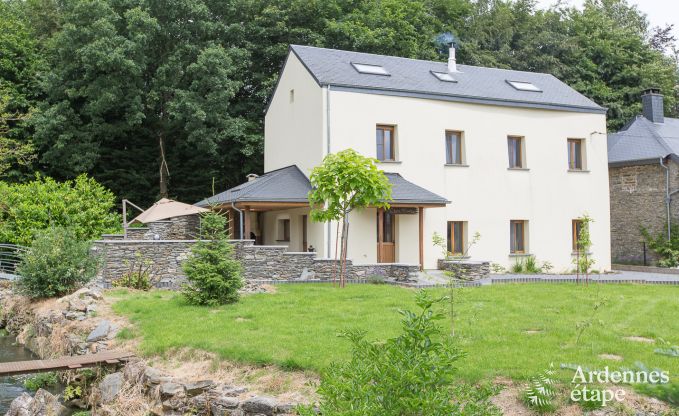 Spacieuse cottage pour 9 personnes � Libramont-Chevigny avec jardin priv� et terrasse avec vue
