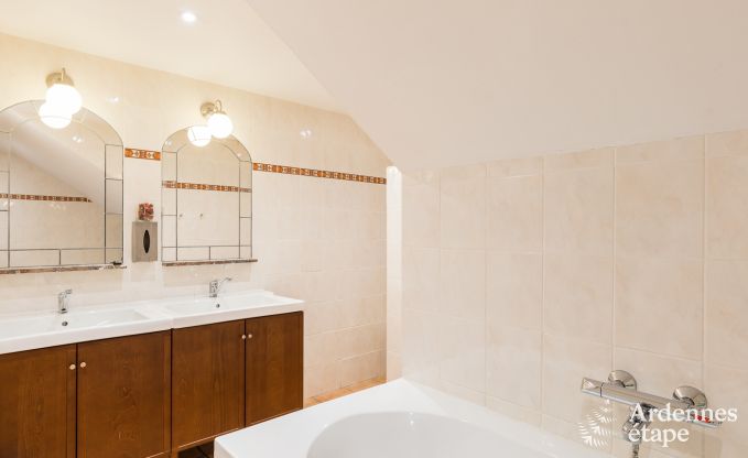 Maison de vacances � Libramont-Chevigny pour 42 personnes en Ardenne