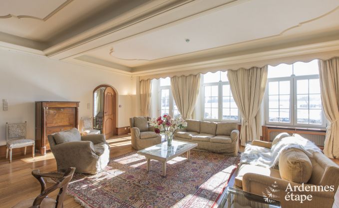 Ch�teau � Libramont-Chevigny pour 48 personnes en Ardenne