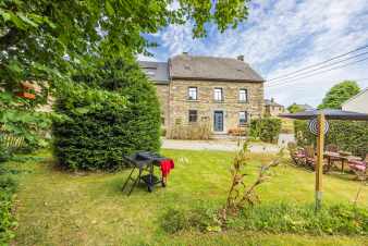 Gîte de caractère avec jardin à louer en Ardenne pour 6 p.