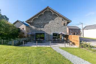 Vacances à la ferme à Libramont pour 12/14 personnes en Ardenne