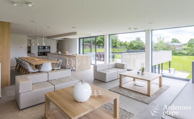 Maison de vacances pour 15 personnes � Libramont avec piscine int�rieure, sauna et jardin priv� au bord de l'eau