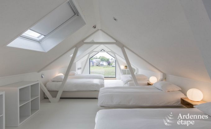 Maison de vacances pour 15 personnes � Libramont avec piscine int�rieure, sauna et jardin priv� au bord de l'eau