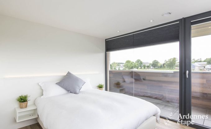 Maison de vacances pour 15 personnes � Libramont avec piscine int�rieure, sauna et jardin priv� au bord de l'eau