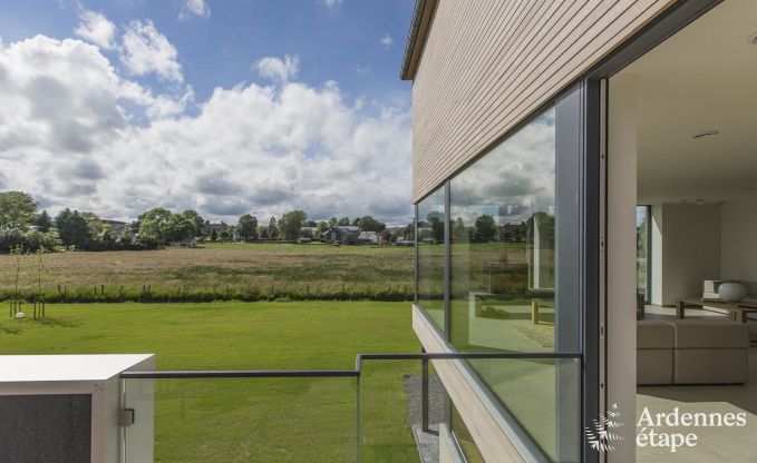 Maison de vacances pour 15 personnes � Libramont avec piscine int�rieure, sauna et jardin priv� au bord de l'eau