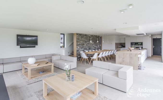 Maison de vacances pour 15 personnes � Libramont avec piscine int�rieure, sauna et jardin priv� au bord de l'eau