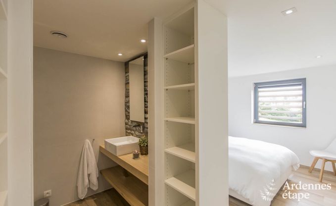 Maison de vacances pour 15 personnes � Libramont avec piscine int�rieure, sauna et jardin priv� au bord de l'eau