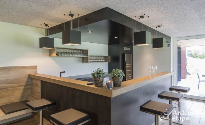 Maison de vacances pour 15 personnes � Libramont avec piscine int�rieure, sauna et jardin priv� au bord de l'eau