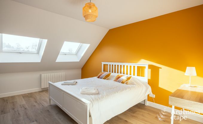 Spacieuse maison de vacances  Libramont pour 20 personnes avec salle de jeux, jardin et barbecue en Ardenne