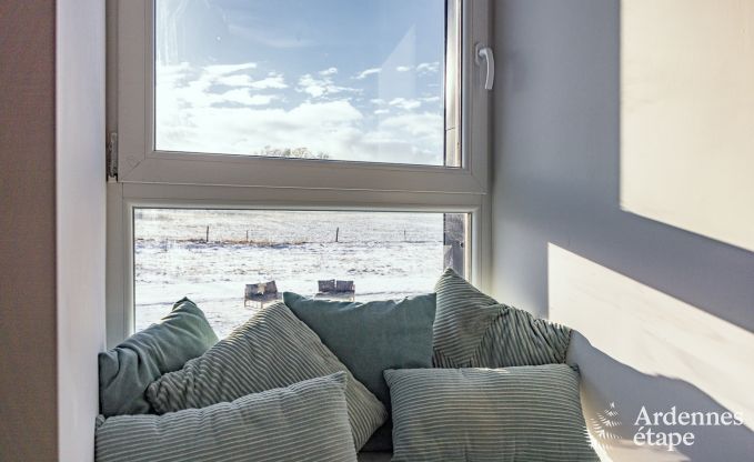 Spacieuse maison de vacances  Libramont pour 20 personnes avec salle de jeux, jardin et barbecue en Ardenne