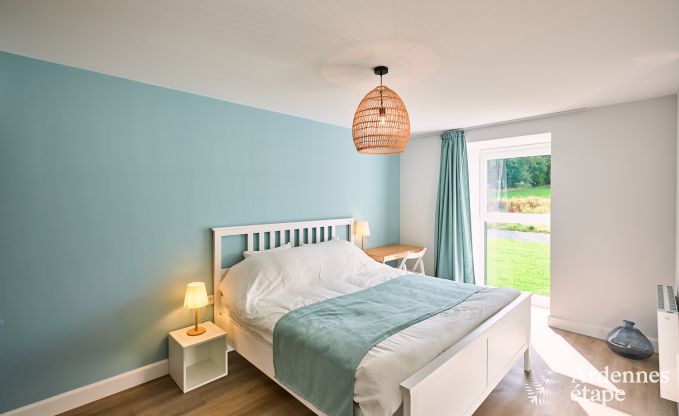 Spacieuse maison de vacances  Libramont pour 20 personnes avec salle de jeux, jardin et barbecue en Ardenne