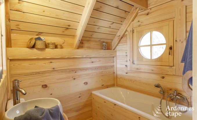 G�te insolite � Lierneux pour 4/5 personnes en Ardenne