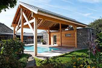 Ferme de vacances authentique avec piscine et wellness  Lierneux