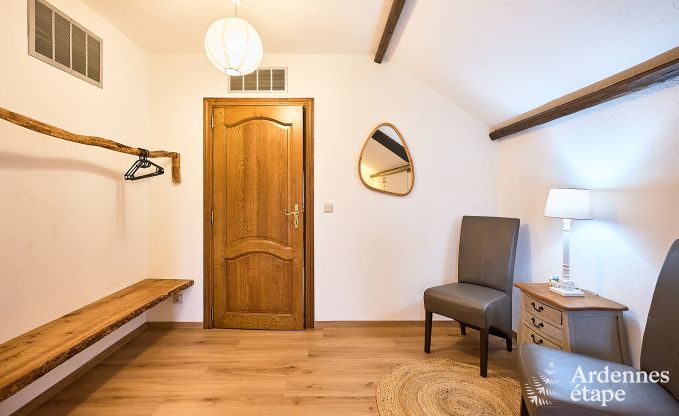 Grande maison de vacances � Lierneux avec 2 chambres, salle de jeux, jardin priv� et local � v�los