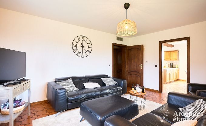 Grande maison de vacances � Lierneux avec 2 chambres, salle de jeux, jardin priv� et local � v�los