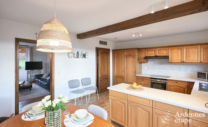 Grande maison de vacances � Lierneux avec 2 chambres, salle de jeux, jardin priv� et local � v�los